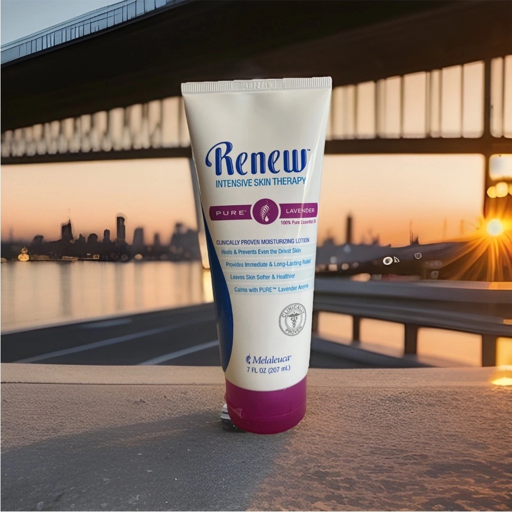 Melaleuca Renew Intensive Skin Therapy Moisturizing Pure Lavender Lotion.